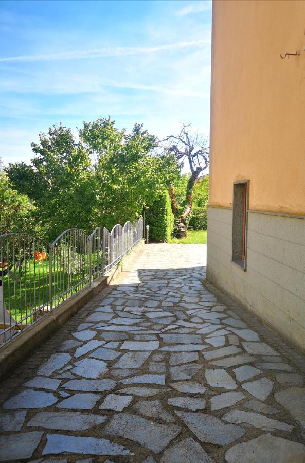 Casa Mica Hotel Abbadia San Salvator Exterior foto
